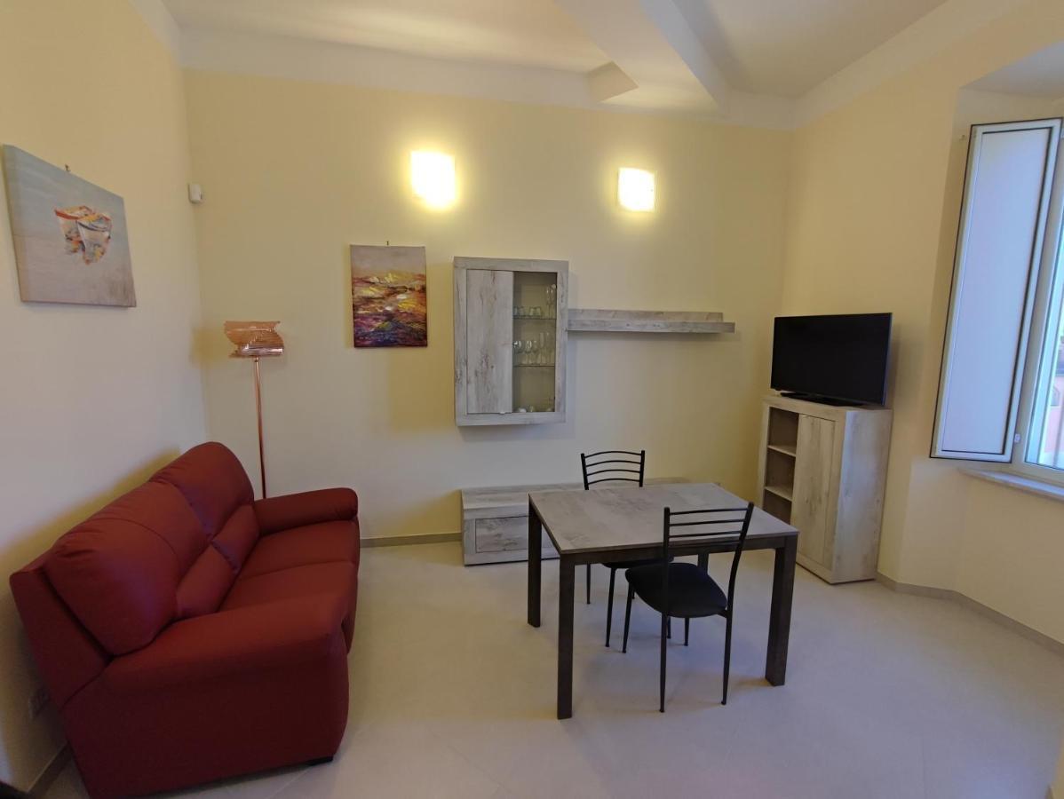 In Centro Rooms And Apartments Isola di Liri 外观 照片
