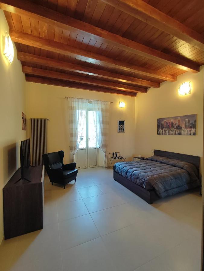 In Centro Rooms And Apartments Isola di Liri 外观 照片