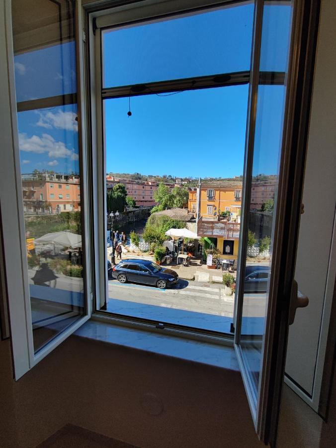 In Centro Rooms And Apartments Isola di Liri 外观 照片